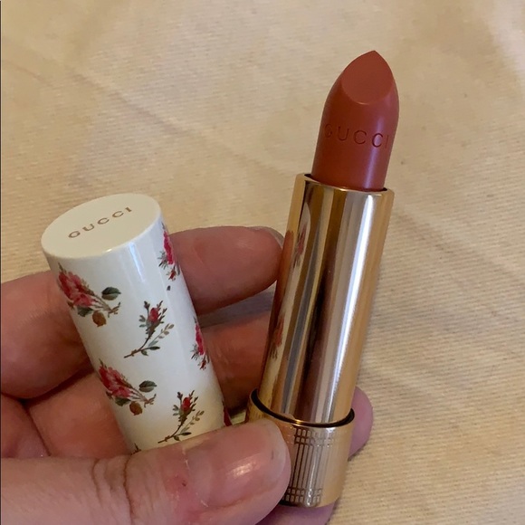 Gucci | Makeup | New Gucci Sheer Lipstick In Katrin Sand | Poshmark